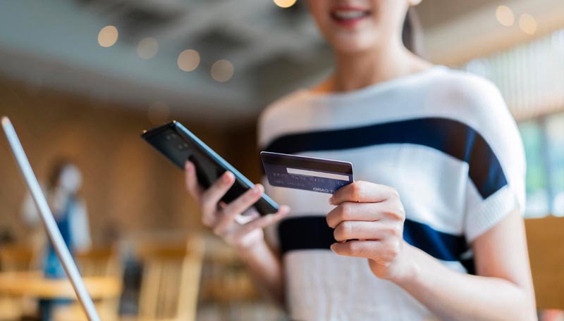 Estudio Chubb: El 55% de los latinoamericanos combinará compras online y presenciales en las fiestas de fin de año