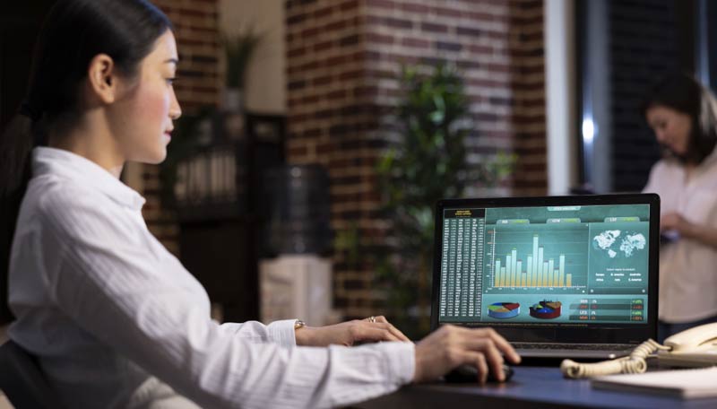 Cuatro usos de la IA para optimizar procesos comerciales en tu empresa